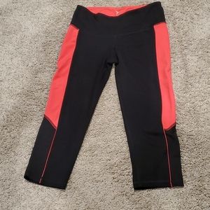 Old Navy Active Women's petite crop leggings